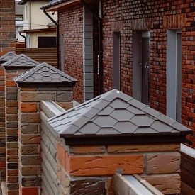 Колпак Everest коричневый для столбов кирпичного забора